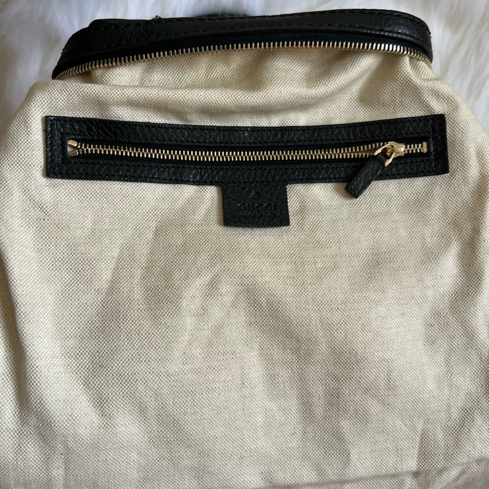Gucci Boston, Preloved, strong perfume smell - Picture 12 of 17